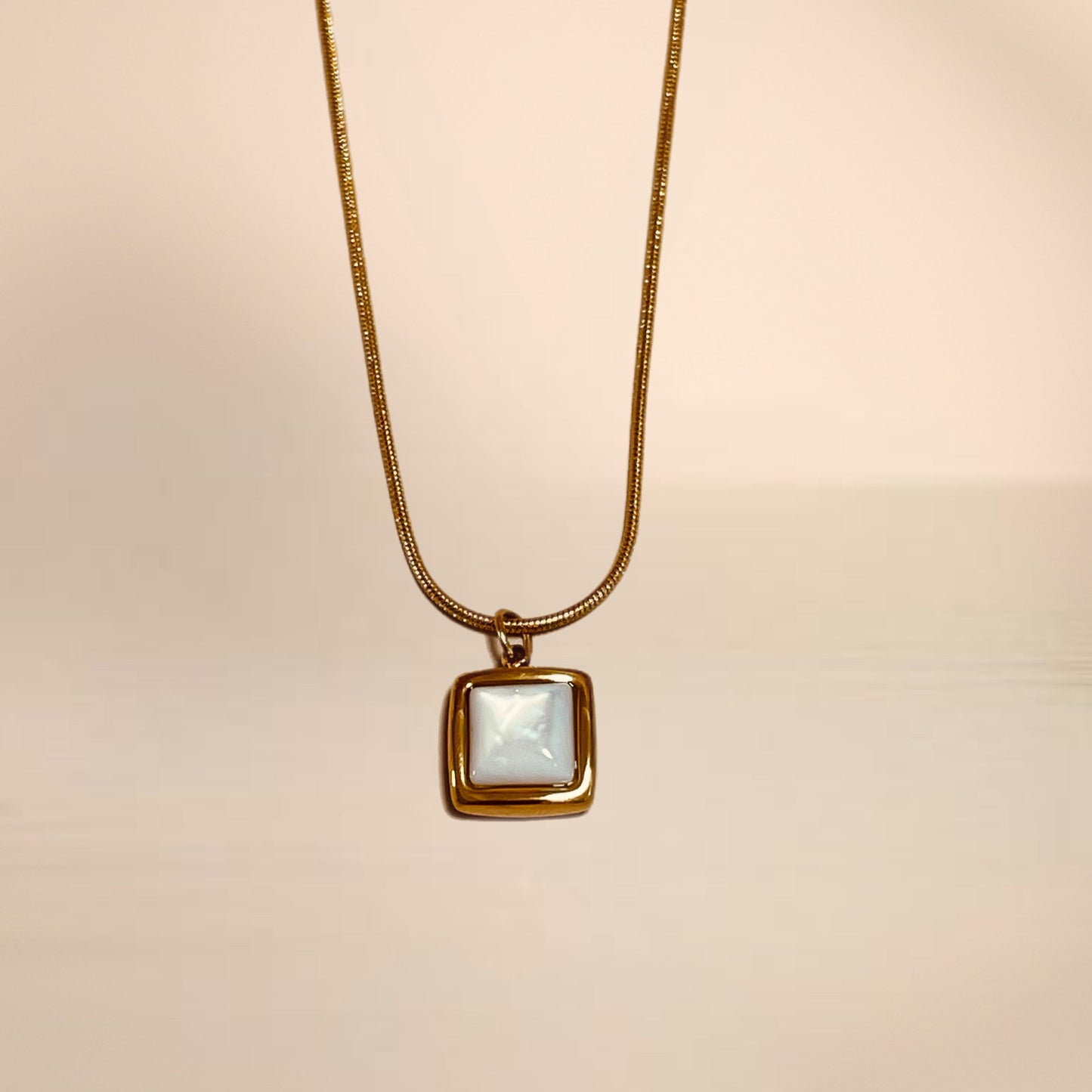 ISLA | 方鑽貝殼項鍊